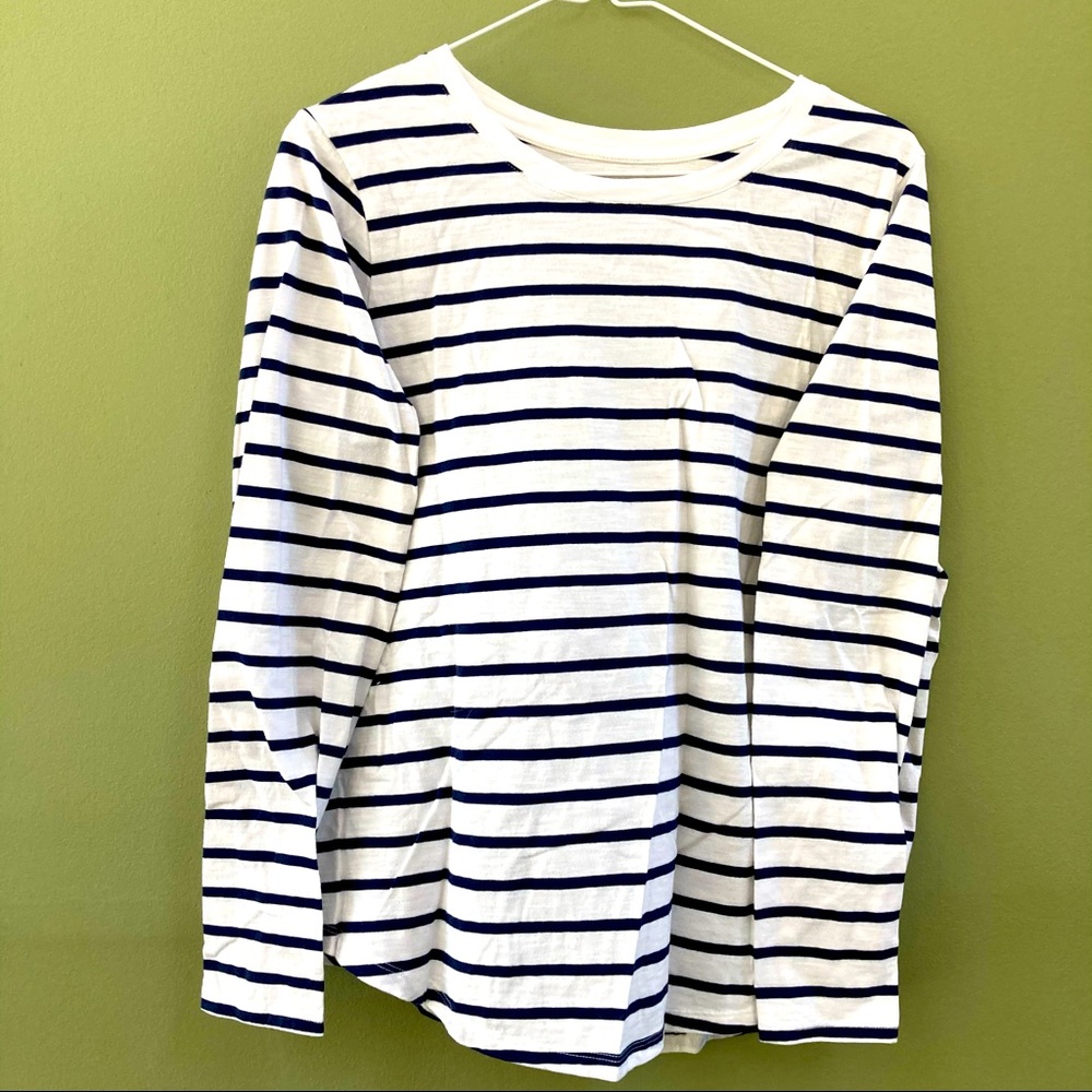 💙Old Navy White and Blue Striped Top
